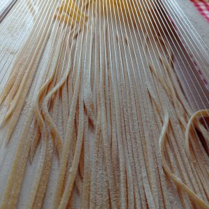 pastaschneider für pasta alla chitarra / gitarre