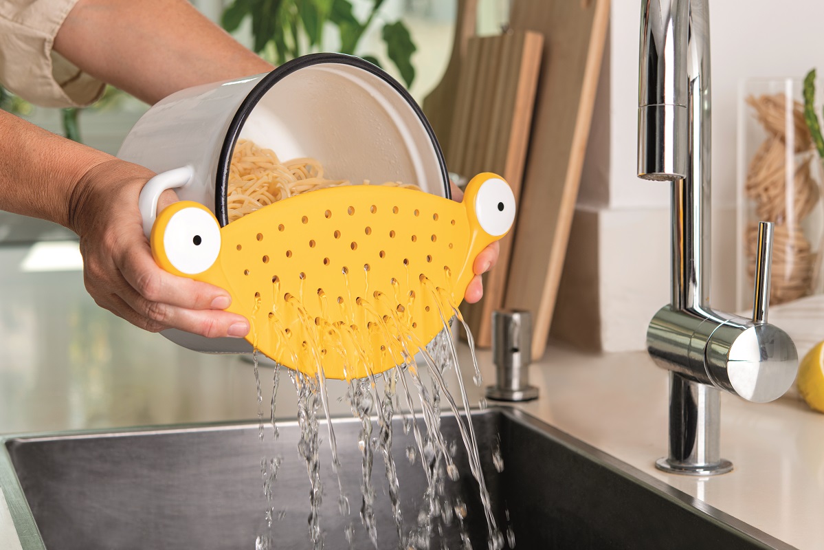 spaghetti monster pot strainer