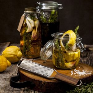 microplane master zester reibe walnussholz