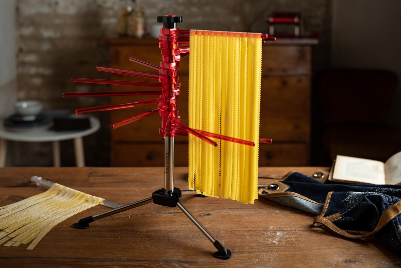 marcato pasta dryer tacapasta. Red color