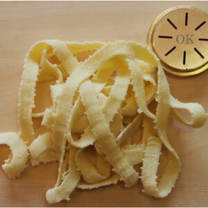 leonardo nudelpresse pastamaker mit drei matrizen