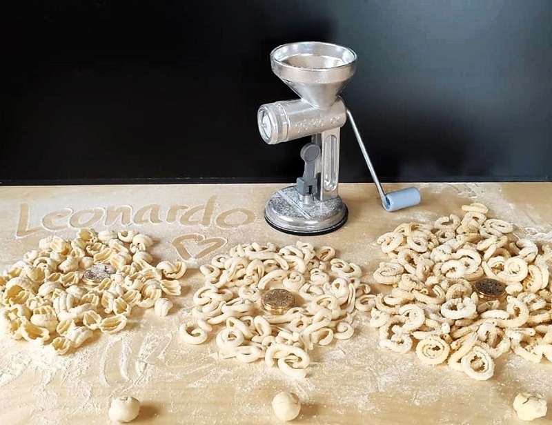 prensa para pasta máquina para hacer pasta con tres matrices leonardo torchio ok torkio