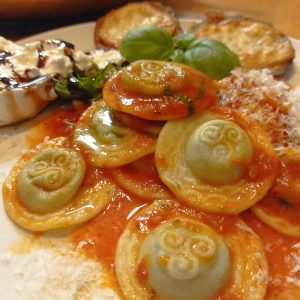 raviolibrettchen 8 formen mit stössel trinacria