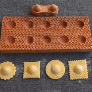 Tabla para raviolis edición pasta "sand dune" con dos morteros