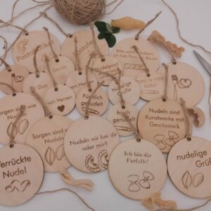 limited classic edition gift tags 10 x large, 10 x small