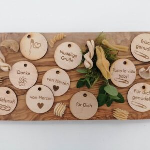 limited edition 10 gift tags 10 x small at a super special price