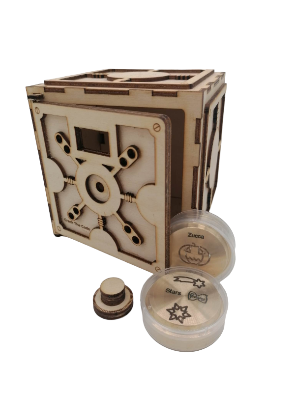 Construction kit for wooden safe creative gift / gift packaging wooden 3D puzzle tank cracker