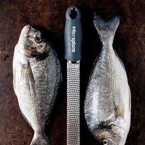 microplane reibe anthrazit grau