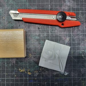 holzstempel "hier steckt liebe drin" 6 x 6 cm