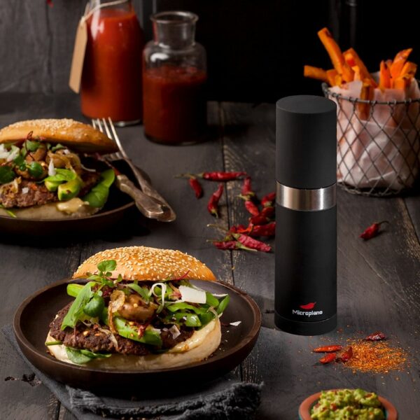 microplane chili mill black with stainless steel