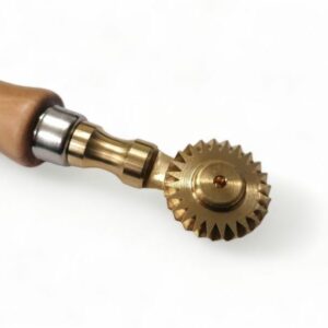 dough wheel with serrated blade (30 mm) made of brass (copy)