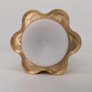 raviolistempel rund aus messing mit olivenholzgriff durchmesser 65 mm