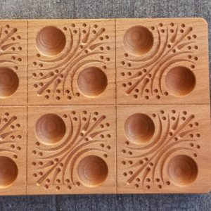 raviolibrettchen für 6 ravioli mit stössel motiv bälle