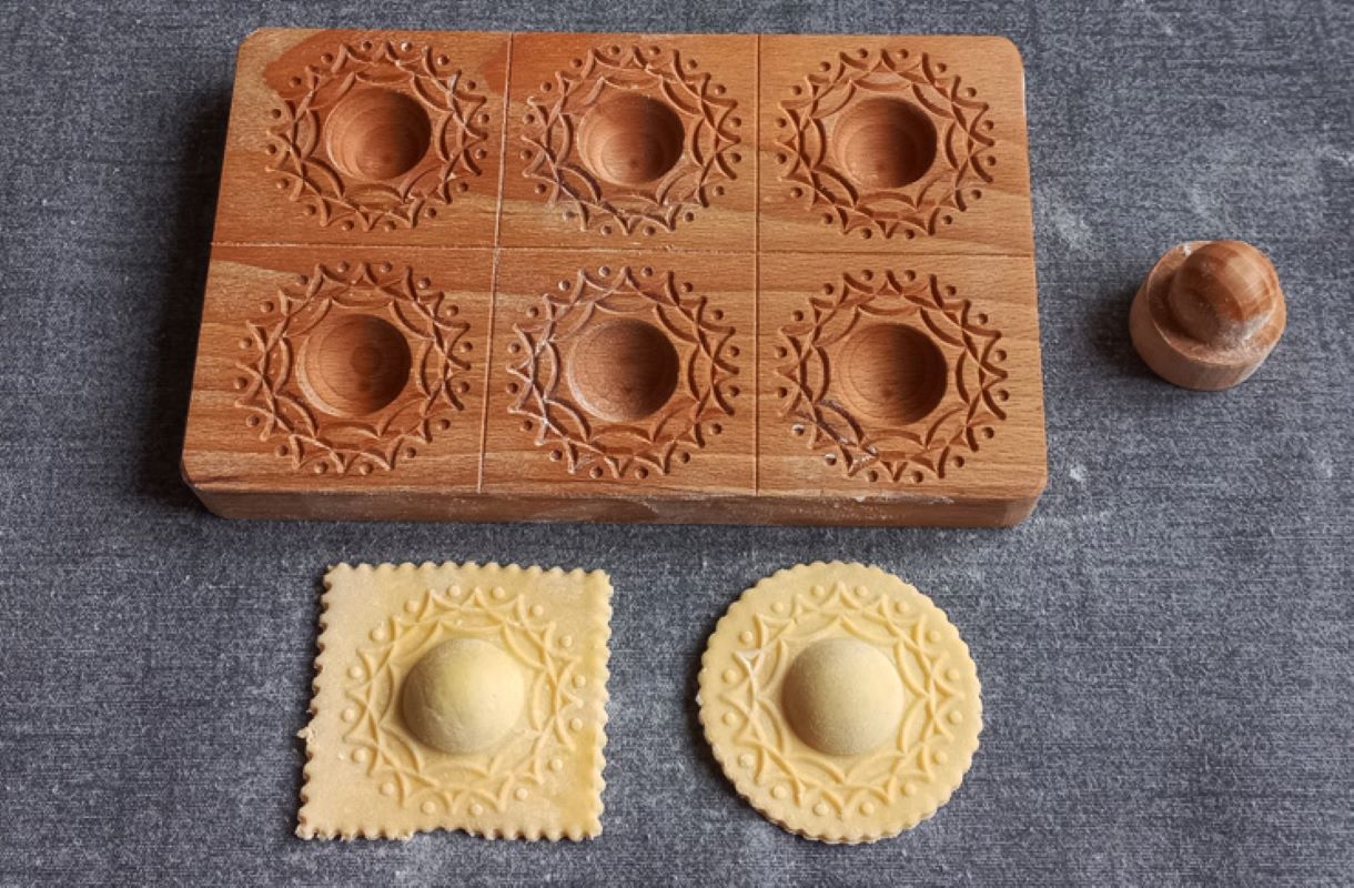 Tabla de raviolis para 6 raviolis mandala