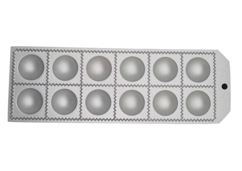 ravioliform alu 12er (rund) mit nudelholz