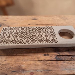 gnocchibrett aus buchenholz blumen