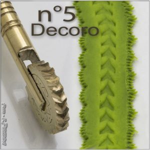 sardisches dekorrad für pasta und gebäck kompl. aus messing nummer 5