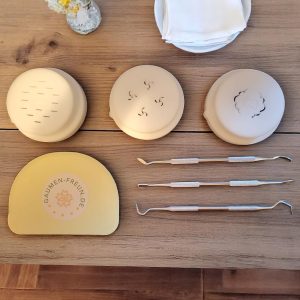 set starterkit (pom messing für philips pastamaker avance / 7000er): matrizen fusilli a4 + muschelnudel + makkaroni + teigkarte + reinigungsinstrumente