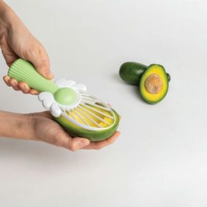 avocadoschneider und schäler "holy guacamole"