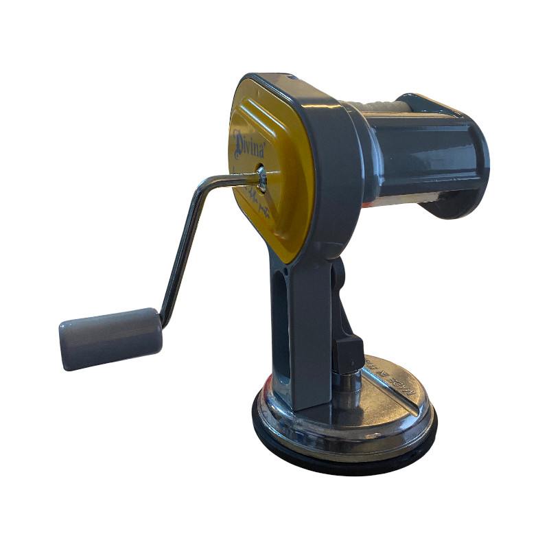 flohmarkt!!! divina handkurbelmaschine für gnocchetti sardi, cavatelli und orecchiette (lackschaden)