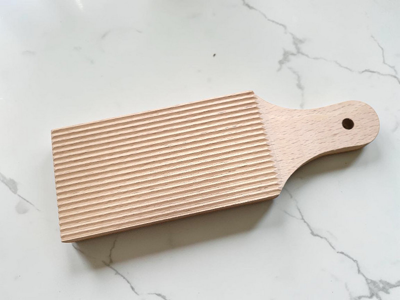 kompaktes gnocchibrettchen buchenholz