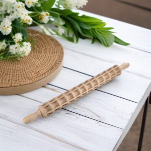 parmesanreibe mit integrierter holzschublade