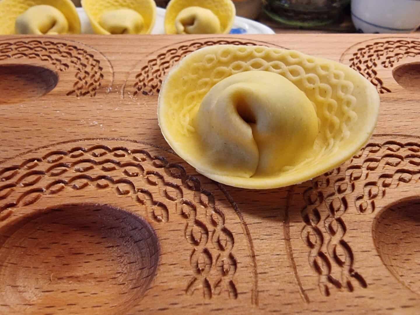 tortellinibrettchen für 7 tortellini girlande