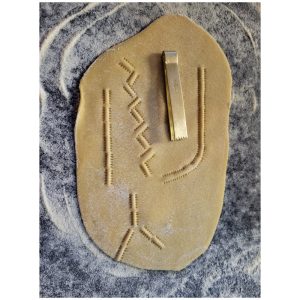 dekor pinzette wegrand gezahnt messing