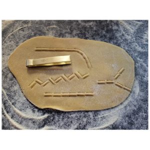 dekor pinzette wegrand gezahnt messing