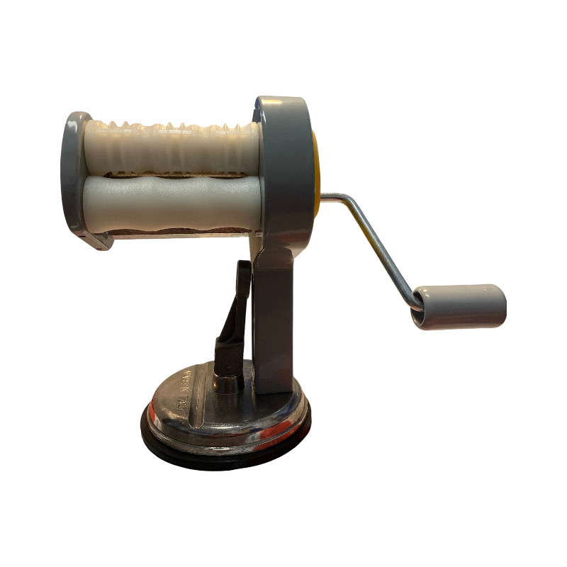 flohmarkt!!! divina handkurbelmaschine für gnocchetti sardi, cavatelli und orecchiette (kleiner lackschaden)