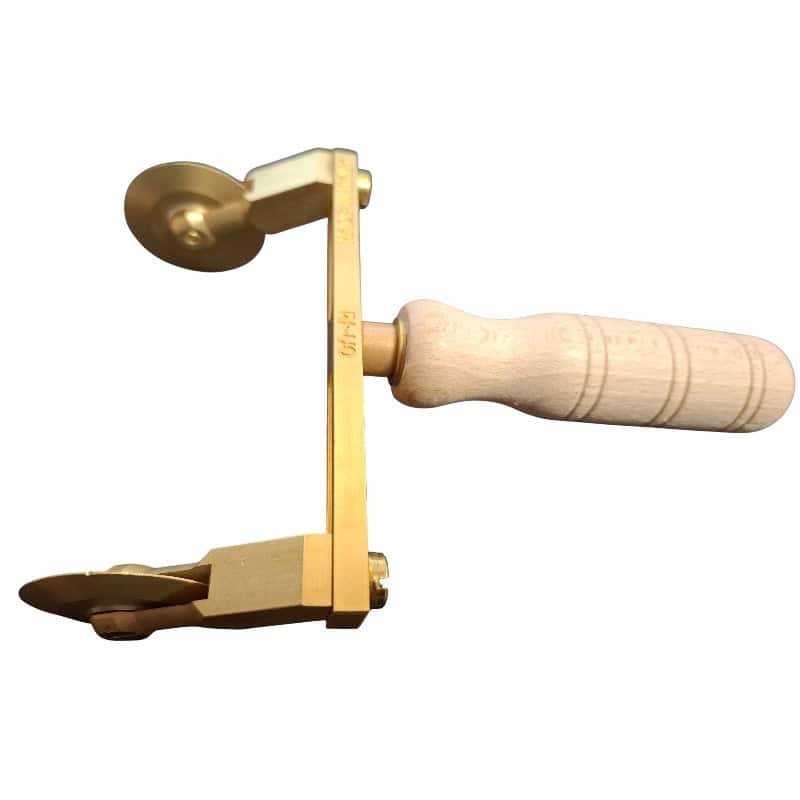 teigroller messing verstellbar 2 glatte klingen holzgriff