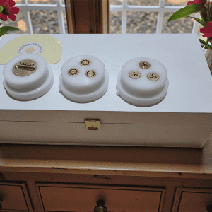 set starterkit (pom profimessinginlay für philips pastamaker avance / 7000er): matrizen fusilli a3 + radiatore + rigatone + teigkarte + holzaufbewahrungsbox